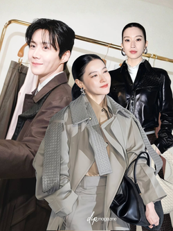 Kim Seon Ho siêu cấp đẹp trai, Lee Young Ae - Moon Ga Young sang ngút ngàn tại event của Bottega