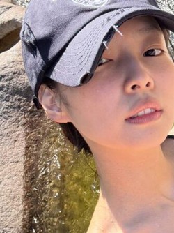 Bức hình bikini khiến Jennie (BLACKPINK) bị chỉ trích