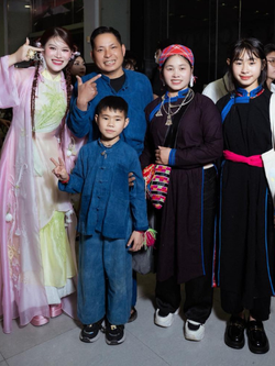 Tiểu thư 7000 tỷ nghiện màu hồng quanh năm, chỉ làm điều này vào Mùng 1 vì tin phong thủy