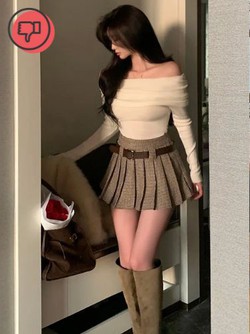 Gần Tết không nên sắm 4 kiểu chân váy này, vì cứ mặc lên là trông lỗi mốt