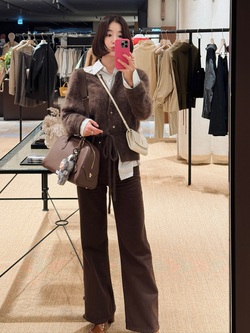 4 mẫu quần dài hoàn hảo dành cho phụ nữ trên 40 tuổi