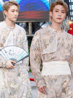 Trai đẹp 2K2 phát sáng đúng nghĩa tại WeChoice Awards 2025 là ai?