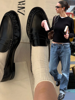 Đôi giày Zara 1,3 triệu đáng tiền nhất hiện tại: Ướm lên là thấy mình “quiet luxury” như giới siêu giàu, rất mềm, siêu tôn dáng