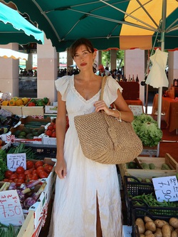 Bộ sưu tập váy mùa hè của phụ nữ Pháp: Toàn kiểu rất nổi bật, tươi trẻ nhưng vẫn sang trọng