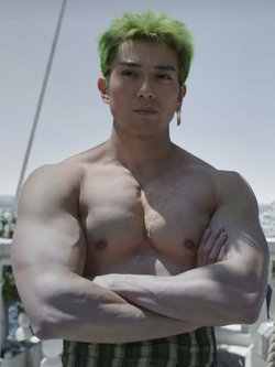 Mỹ nam xứ hoa anh đào làm cõi mạng chao đảo: Visual "quốc bảo", body vạm vỡ ngày tái xuất khiến khán giả phấn khích