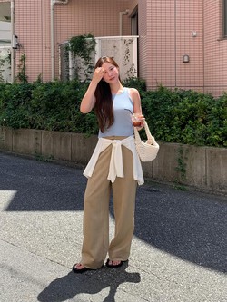 4 kiểu quần dài mùa hè hack tuổi xuất sắc