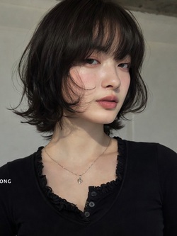 Tóc ngắn layer vẫn hack tuổi đỉnh nhất, đặc biệt là 4 kiểu