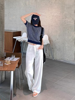 Tủ đồ mùa hè tối giản cần có gì: Chị em nên sắm luôn 5 item