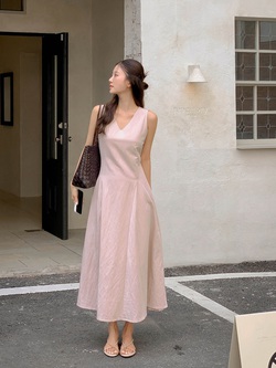 Lý do chị em nên mặc váy dài nhiều hơn váy ngắn