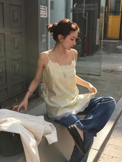 4 mẫu áo mùa hè siêu hack tuổi, còn nâng tầm vẻ sang xịn mịn