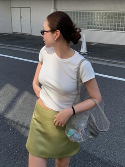 4 cách mặc áo thun không điểm nào chê, vừa trẻ trung vừa tinh tế trong mọi hoàn cảnh