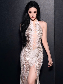 Chưa bao giờ thấy Lưu Diệc Phi sexy, gợi cảm đến vậy!