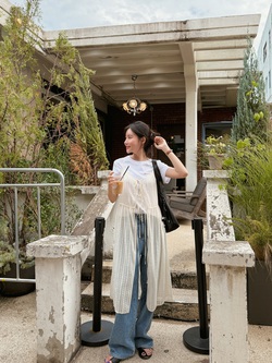 4 mẫu áo mùa hè kết hợp ăn ý nhất với quần ống rộng