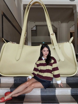 Longchamp nhập đường đua IT-Bag 2026: Chiếc túi east-west tưởng đơn giản lại đang khiến hội mặc đẹp "phát cuồng" vì quá dễ dùng