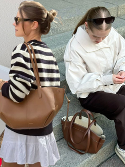 Polène tăng giá khiếp, tôi mãn nguyện với 2 chiếc túi đẹp không kém mà giá chỉ bằng 1/10