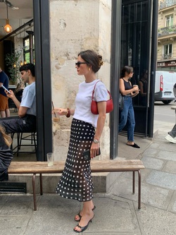 5 mẫu giày phụ nữ Pháp mix với váy: Siêu tôn dáng, nâng tầm vẻ sang trọng của cả set đồ