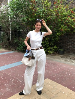 Chị em chỉ cần đúng 2 kiểu quần jeans nhẹ mát trong mùa hè