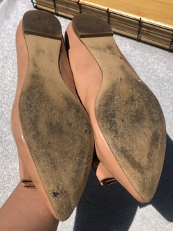 5 dấu hiệu giày bệt "hết date", bạn đừng cố đi (hoặc mua lại)