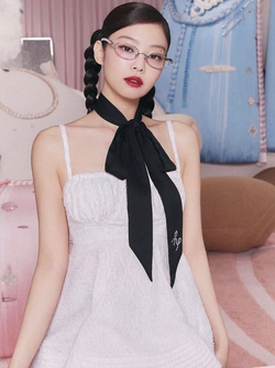 Gentle Monster "tụt dốc" sau thời Jennie: Bài toán thương hiệu khi thiếu "idol toàn cầu"