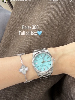 Tới lượt Hiền Hồ ồ ạt pass kho đồ hiệu