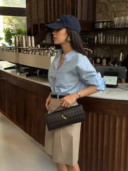 Phụ nữ Pháp không mặc cầu kỳ, nhưng luôn có cảm giác rất cuốn hút