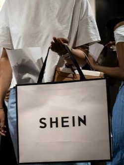 100 triệu USD và hiện thực chua chát của cả ngành công nghiệp: Shein mua lại Everlane, mua luôn giấc mơ thời trang đạo đức của một thế hệ