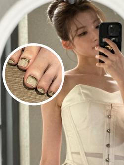 Rợn tóc gáy vì lướt trúng bộ móng chân rong rêu của mỹ nhân top 3 thế giới