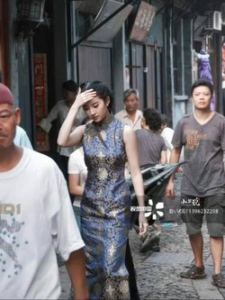 Hình ảnh 16 năm trước của Lưu Diệc Phi hot lại nhờ đặc quyền không phải ai cũng có