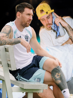 Tình hình của Justin Bieber trước giờ có mặt ở World Cup: Xem ra không thảnh thơi được như Messi