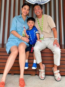 Cường Đô La bỏ quên đồng hồ tiền tỷ, rủ vợ đeo chiếc vòng giống Ronaldo