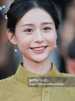 Xuất hiện mỹ nhân khiến Getty Images bó tay, đẹp kiểu "băng thanh ngọc khiết" là đây chứ đâu