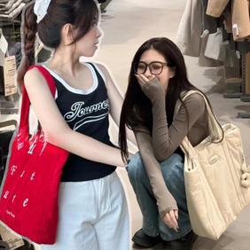 Những mẫu túi tote đã xinh còn hot nhất Shopee: Không em nào quá 130k, chứa được cả thế giới khi đi du lịch