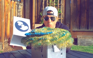 Cựu kỹ sư NASA bỏ việc để làm YouTuber, trở thành ngôi sao với 16 triệu follower, gần 2 tỷ lượt xem