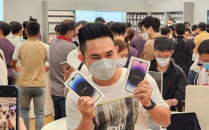 Vì sao ngày càng nhiều người Việt mua iPhone dù giá cao?