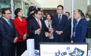 Thủ tướng đề nghị Samsung coi Việt Nam là 'cứ điểm’ quan trọng nhất, chiến lược toàn cầu