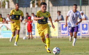 HLV Pau FC tiết lộ kế hoạch sử dụng Quang Hải