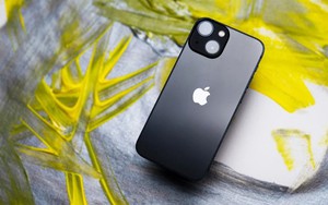 Apple không phải người quyết định iPhone có thể liên lạc vệ tinh hay không