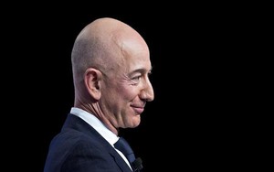 Bí quyết làm giàu của Jeff Bezos không khó nhưng ít ai có thể làm theo: Lý do là 3 đặc điểm khác biệt của người giàu bậc nhất thế giới