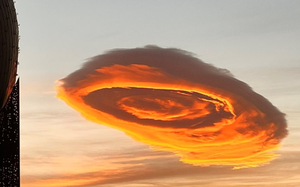 Từng xuất hiện tại Việt Nam, loại mây kỳ lạ có hình dạng như đĩa bay tiếp tục lộ diện trên bầu trời Thổ Nhĩ Kỳ