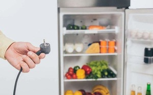 3 sai lầm phổ biến khiến tủ lạnh tốn điện khủng khiếp, hóa đơn tăng chóng mặt tháng cao điểm