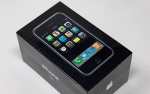 iPhone đời đầu được rao bán với mức giá “không thể tin nổi”