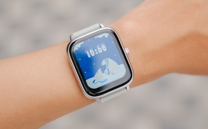 Smartwatch chính hãng giá 399.000 đồng: Thiết kế giống Apple Watch, khung viền nhôm, có loa/mic thoại, pin 7 ngày