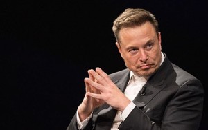 Elon Musk thẳng tay sa thải nữ trợ lý 12 năm kinh nghiệm vì đòi tăng lương: Bài học thâm sâu từ vị tỷ phú U60!