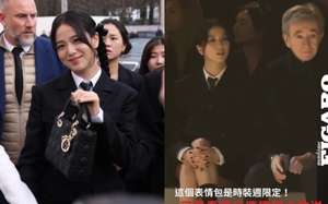 Jisoo hóa &quot;chị Tư&quot; Wednesday xinh ngút ngàn tại Paris Fashion Week, bất ngờ chễm chệ ngồi hàng ghế đầu với &quot;bố chồng tương lai&quot; của Lisa!