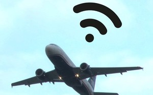 Đang ở giữa bầu trời, WiFi trên máy bay hoạt động như thế nào?