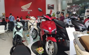 Giá xe máy Honda giảm sốc: SH, Vision rẻ đến ngỡ ngàng, có mẫu thấp hơn giá niêm yết cả chục triệu đồng