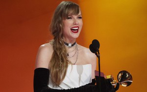 Dù đã làm nhiều cách ngăn chặn, "album bom tấn" của Taylor Swift vẫn bị leak trước ngày phát hành khiến fan phẫn nộ!