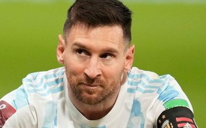 Hé lộ về bài phát biểu đầu tiên của Messi khi làm đội trưởng: "Cậu ấy đã bị vấp ở vài chỗ"