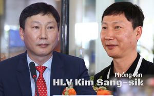 Phỏng vấn HLV Kim Sang-sik: Khát khao giành chiến thắng cho Việt Nam, muốn làm anh trai của học trò, từng coi Công Phượng, Văn Toàn rất xuất sắc