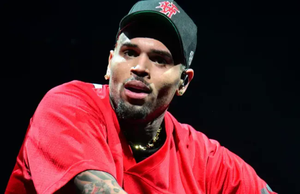 Chris Brown bị kiện vì cáo buộc hành hung khán giả